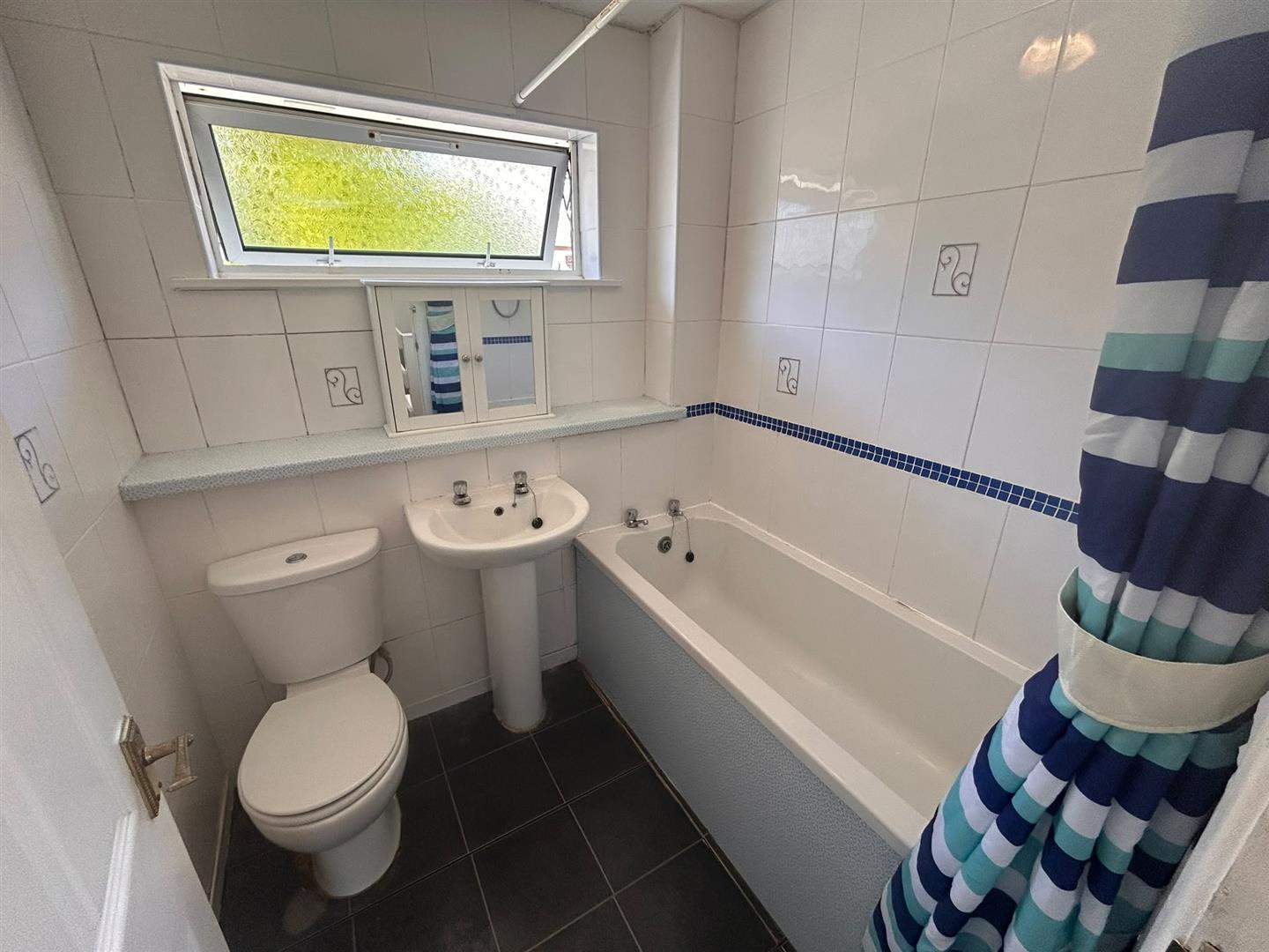 Clos Rhymni, Cwmrhydyceirw, Swansea, SA6 6RB